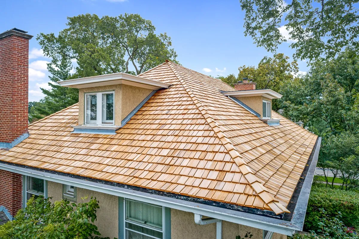What Is a Wood Shake Roof